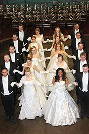 Training des Einzugs einige Wochen vor dem eigentlichen Ball im Ballsaal des Hotel Bayerischer Hof (Foto: Martin Schmitz)